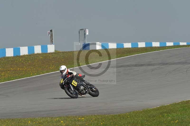 Motorcycle action photographs;donington;donington park leicestershire;donington photographs;event digital images;eventdigitalimages;no limits trackday;peter wileman photography;trackday;trackday digital images;trackday photos