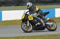 Motorcycle-action-photographs;donington;donington-park-leicestershire;donington-photographs;event-digital-images;eventdigitalimages;no-limits-trackday;peter-wileman-photography;trackday;trackday-digital-images;trackday-photos