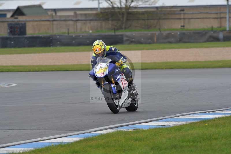 Motorcycle action photographs;donington;donington park leicestershire;donington photographs;event digital images;eventdigitalimages;no limits trackday;peter wileman photography;trackday;trackday digital images;trackday photos