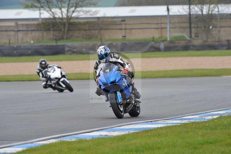 Motorcycle action photographs;donington;donington park leicestershire;donington photographs;event digital images;eventdigitalimages;no limits trackday;peter wileman photography;trackday;trackday digital images;trackday photos