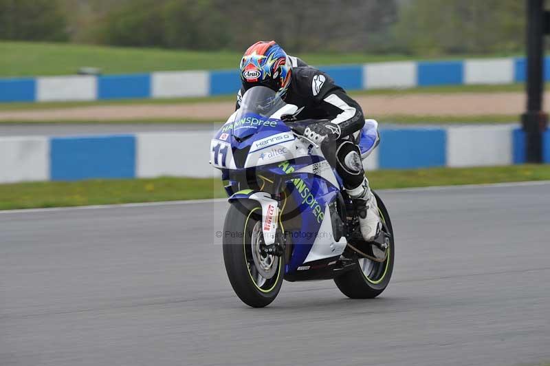 Motorcycle action photographs;donington;donington park leicestershire;donington photographs;event digital images;eventdigitalimages;no limits trackday;peter wileman photography;trackday;trackday digital images;trackday photos