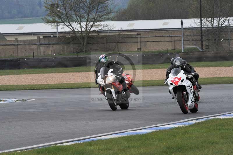 Motorcycle action photographs;donington;donington park leicestershire;donington photographs;event digital images;eventdigitalimages;no limits trackday;peter wileman photography;trackday;trackday digital images;trackday photos