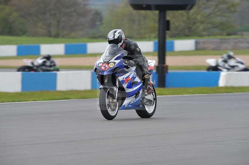 Motorcycle action photographs;donington;donington park leicestershire;donington photographs;event digital images;eventdigitalimages;no limits trackday;peter wileman photography;trackday;trackday digital images;trackday photos