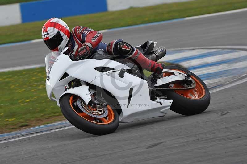 Motorcycle action photographs;donington;donington park leicestershire;donington photographs;event digital images;eventdigitalimages;no limits trackday;peter wileman photography;trackday;trackday digital images;trackday photos