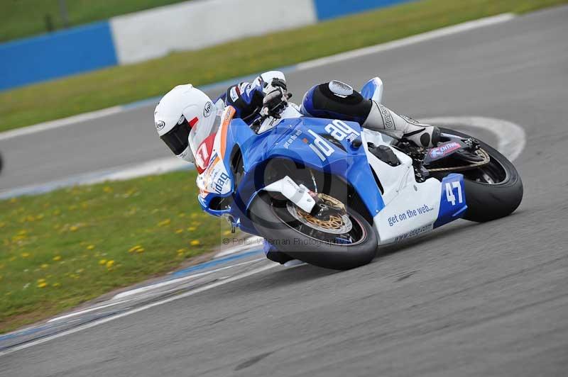 Motorcycle action photographs;donington;donington park leicestershire;donington photographs;event digital images;eventdigitalimages;no limits trackday;peter wileman photography;trackday;trackday digital images;trackday photos