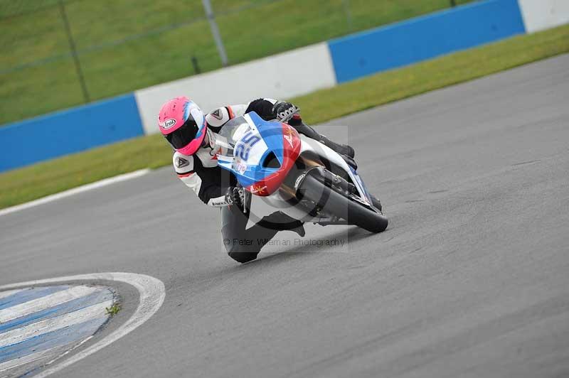 Motorcycle action photographs;donington;donington park leicestershire;donington photographs;event digital images;eventdigitalimages;no limits trackday;peter wileman photography;trackday;trackday digital images;trackday photos