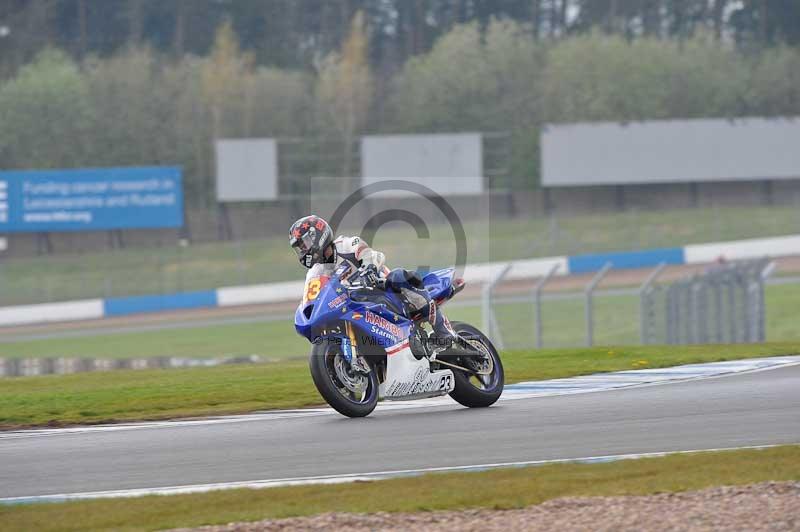 Motorcycle action photographs;donington;donington park leicestershire;donington photographs;event digital images;eventdigitalimages;no limits trackday;peter wileman photography;trackday;trackday digital images;trackday photos