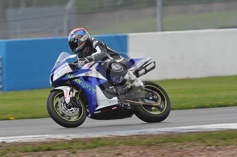 Motorcycle action photographs;donington;donington park leicestershire;donington photographs;event digital images;eventdigitalimages;no limits trackday;peter wileman photography;trackday;trackday digital images;trackday photos