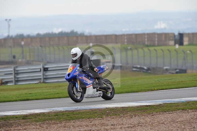 Motorcycle action photographs;donington;donington park leicestershire;donington photographs;event digital images;eventdigitalimages;no limits trackday;peter wileman photography;trackday;trackday digital images;trackday photos