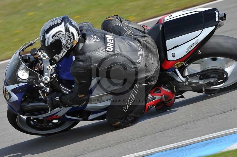 Motorcycle action photographs;donington;donington park leicestershire;donington photographs;event digital images;eventdigitalimages;no limits trackday;peter wileman photography;trackday;trackday digital images;trackday photos