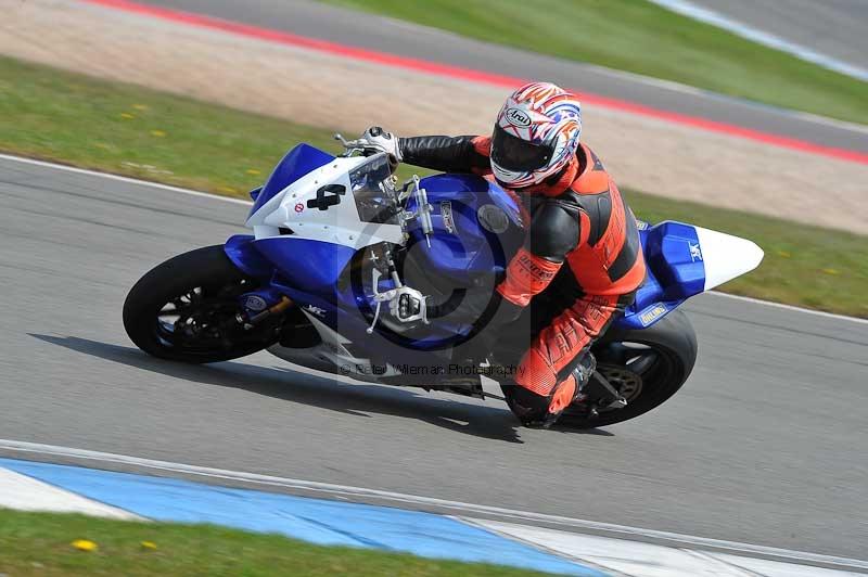 Motorcycle action photographs;donington;donington park leicestershire;donington photographs;event digital images;eventdigitalimages;no limits trackday;peter wileman photography;trackday;trackday digital images;trackday photos