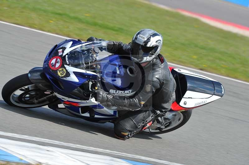 Motorcycle action photographs;donington;donington park leicestershire;donington photographs;event digital images;eventdigitalimages;no limits trackday;peter wileman photography;trackday;trackday digital images;trackday photos