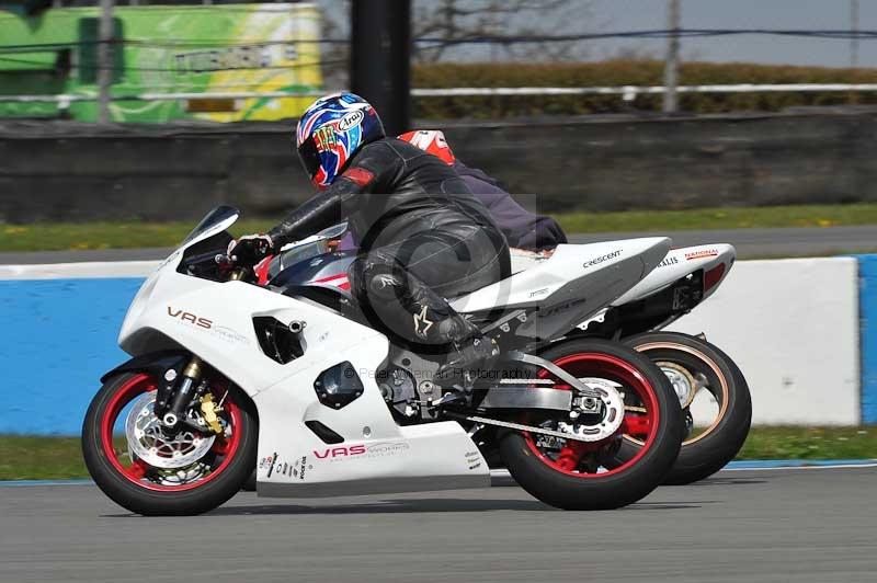 Motorcycle action photographs;donington;donington park leicestershire;donington photographs;event digital images;eventdigitalimages;no limits trackday;peter wileman photography;trackday;trackday digital images;trackday photos