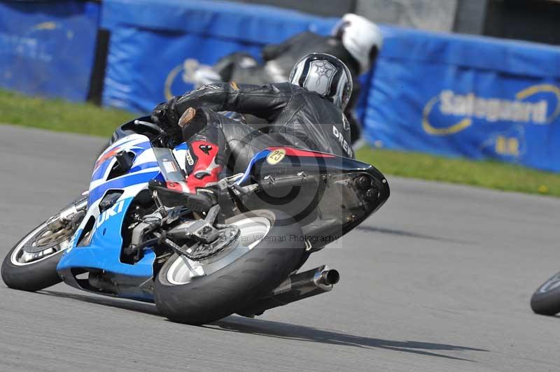 Motorcycle action photographs;donington;donington park leicestershire;donington photographs;event digital images;eventdigitalimages;no limits trackday;peter wileman photography;trackday;trackday digital images;trackday photos