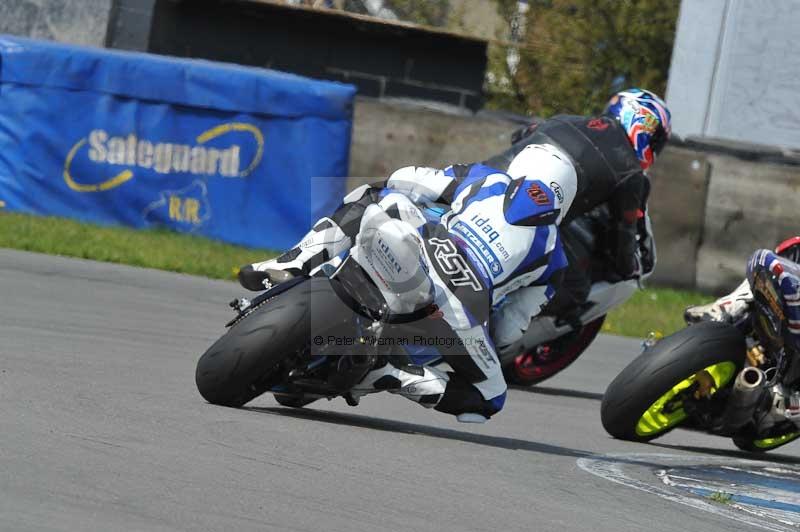 Motorcycle action photographs;donington;donington park leicestershire;donington photographs;event digital images;eventdigitalimages;no limits trackday;peter wileman photography;trackday;trackday digital images;trackday photos