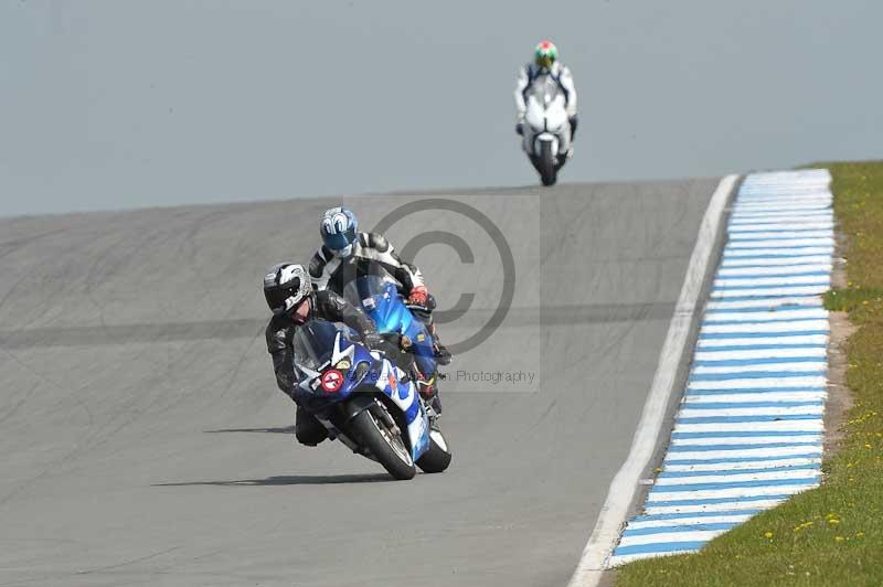 Motorcycle action photographs;donington;donington park leicestershire;donington photographs;event digital images;eventdigitalimages;no limits trackday;peter wileman photography;trackday;trackday digital images;trackday photos