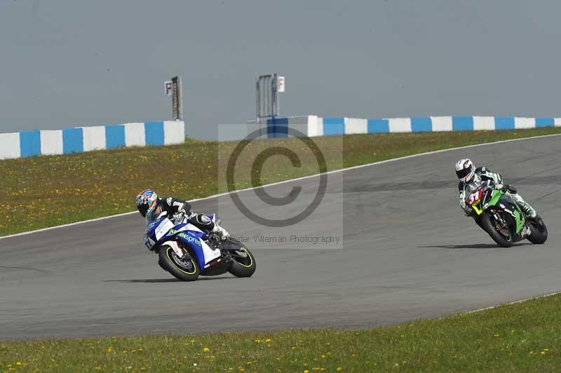 Motorcycle action photographs;donington;donington park leicestershire;donington photographs;event digital images;eventdigitalimages;no limits trackday;peter wileman photography;trackday;trackday digital images;trackday photos