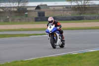 Motorcycle-action-photographs;donington;donington-park-leicestershire;donington-photographs;event-digital-images;eventdigitalimages;no-limits-trackday;peter-wileman-photography;trackday;trackday-digital-images;trackday-photos