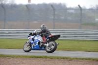 Motorcycle-action-photographs;donington;donington-park-leicestershire;donington-photographs;event-digital-images;eventdigitalimages;no-limits-trackday;peter-wileman-photography;trackday;trackday-digital-images;trackday-photos