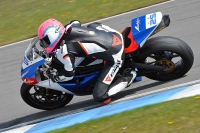 Motorcycle-action-photographs;donington;donington-park-leicestershire;donington-photographs;event-digital-images;eventdigitalimages;no-limits-trackday;peter-wileman-photography;trackday;trackday-digital-images;trackday-photos