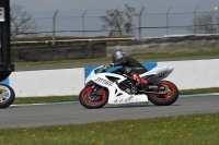 Motorcycle-action-photographs;donington;donington-park-leicestershire;donington-photographs;event-digital-images;eventdigitalimages;no-limits-trackday;peter-wileman-photography;trackday;trackday-digital-images;trackday-photos