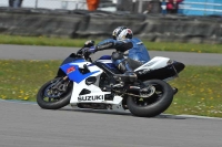 Motorcycle-action-photographs;donington;donington-park-leicestershire;donington-photographs;event-digital-images;eventdigitalimages;no-limits-trackday;peter-wileman-photography;trackday;trackday-digital-images;trackday-photos