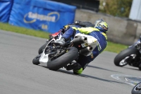 Motorcycle-action-photographs;donington;donington-park-leicestershire;donington-photographs;event-digital-images;eventdigitalimages;no-limits-trackday;peter-wileman-photography;trackday;trackday-digital-images;trackday-photos