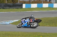 Motorcycle-action-photographs;donington;donington-park-leicestershire;donington-photographs;event-digital-images;eventdigitalimages;no-limits-trackday;peter-wileman-photography;trackday;trackday-digital-images;trackday-photos