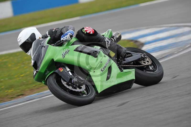 Motorcycle action photographs;donington;donington park leicestershire;donington photographs;event digital images;eventdigitalimages;no limits trackday;peter wileman photography;trackday;trackday digital images;trackday photos