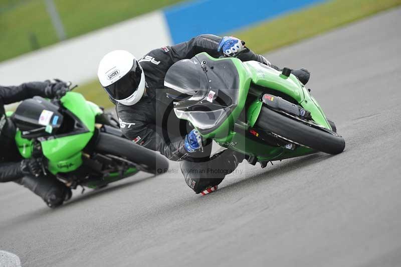 Motorcycle action photographs;donington;donington park leicestershire;donington photographs;event digital images;eventdigitalimages;no limits trackday;peter wileman photography;trackday;trackday digital images;trackday photos