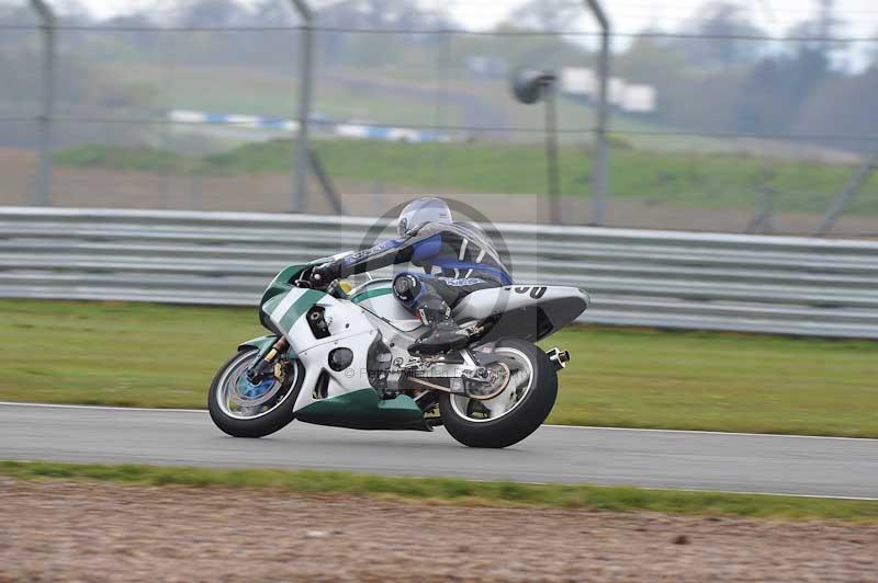 Motorcycle action photographs;donington;donington park leicestershire;donington photographs;event digital images;eventdigitalimages;no limits trackday;peter wileman photography;trackday;trackday digital images;trackday photos