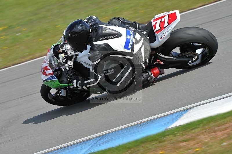 Motorcycle action photographs;donington;donington park leicestershire;donington photographs;event digital images;eventdigitalimages;no limits trackday;peter wileman photography;trackday;trackday digital images;trackday photos