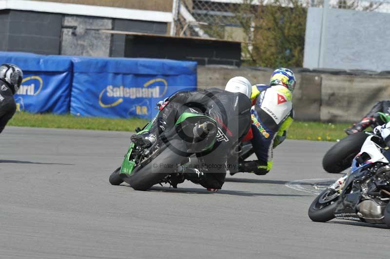 Motorcycle action photographs;donington;donington park leicestershire;donington photographs;event digital images;eventdigitalimages;no limits trackday;peter wileman photography;trackday;trackday digital images;trackday photos