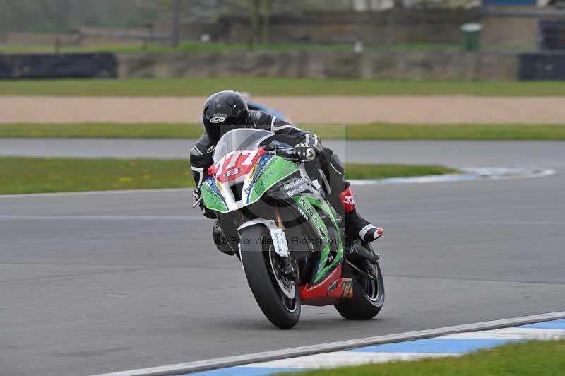 Motorcycle action photographs;donington;donington park leicestershire;donington photographs;event digital images;eventdigitalimages;no limits trackday;peter wileman photography;trackday;trackday digital images;trackday photos