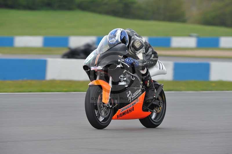 Motorcycle action photographs;donington;donington park leicestershire;donington photographs;event digital images;eventdigitalimages;no limits trackday;peter wileman photography;trackday;trackday digital images;trackday photos