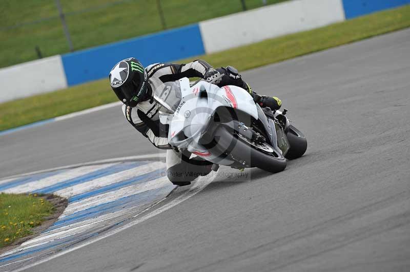 Motorcycle action photographs;donington;donington park leicestershire;donington photographs;event digital images;eventdigitalimages;no limits trackday;peter wileman photography;trackday;trackday digital images;trackday photos