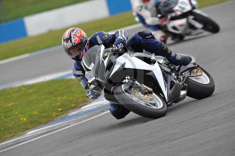 Motorcycle action photographs;donington;donington park leicestershire;donington photographs;event digital images;eventdigitalimages;no limits trackday;peter wileman photography;trackday;trackday digital images;trackday photos