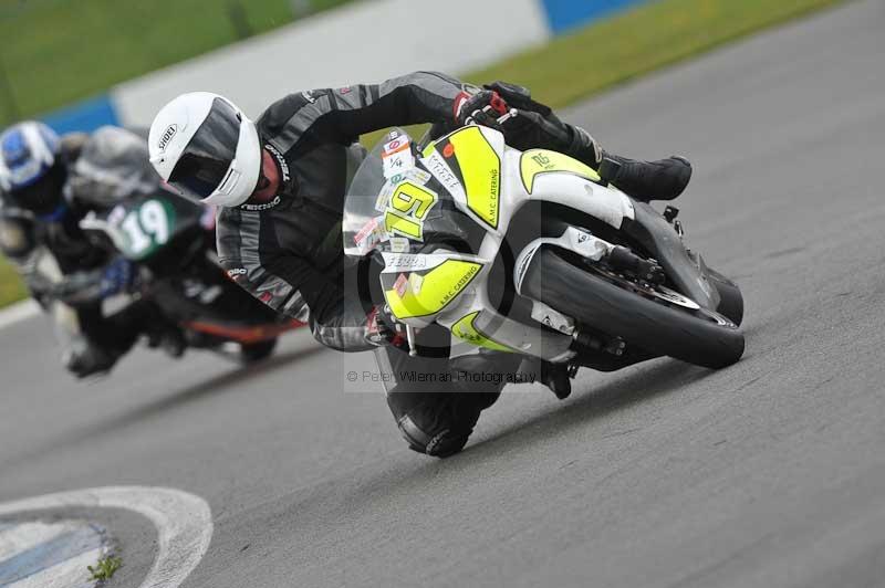 Motorcycle action photographs;donington;donington park leicestershire;donington photographs;event digital images;eventdigitalimages;no limits trackday;peter wileman photography;trackday;trackday digital images;trackday photos