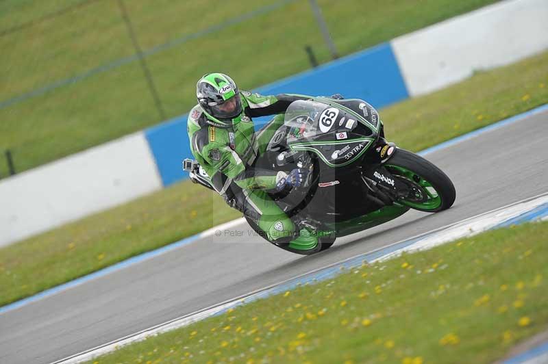 Motorcycle action photographs;donington;donington park leicestershire;donington photographs;event digital images;eventdigitalimages;no limits trackday;peter wileman photography;trackday;trackday digital images;trackday photos