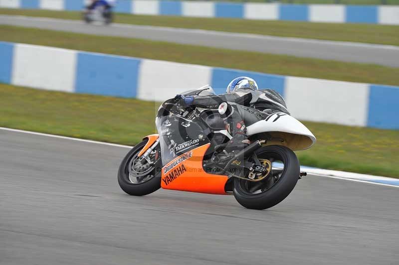 Motorcycle action photographs;donington;donington park leicestershire;donington photographs;event digital images;eventdigitalimages;no limits trackday;peter wileman photography;trackday;trackday digital images;trackday photos