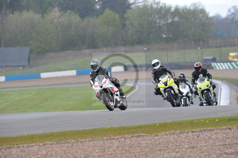 Motorcycle action photographs;donington;donington park leicestershire;donington photographs;event digital images;eventdigitalimages;no limits trackday;peter wileman photography;trackday;trackday digital images;trackday photos