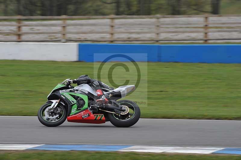 Motorcycle action photographs;donington;donington park leicestershire;donington photographs;event digital images;eventdigitalimages;no limits trackday;peter wileman photography;trackday;trackday digital images;trackday photos