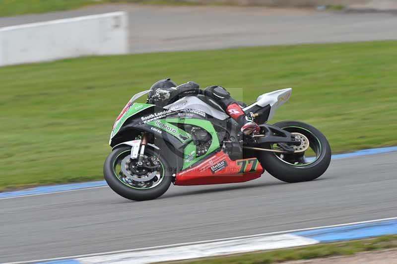 Motorcycle action photographs;donington;donington park leicestershire;donington photographs;event digital images;eventdigitalimages;no limits trackday;peter wileman photography;trackday;trackday digital images;trackday photos