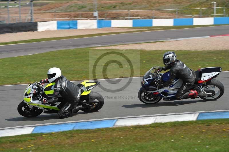 Motorcycle action photographs;donington;donington park leicestershire;donington photographs;event digital images;eventdigitalimages;no limits trackday;peter wileman photography;trackday;trackday digital images;trackday photos