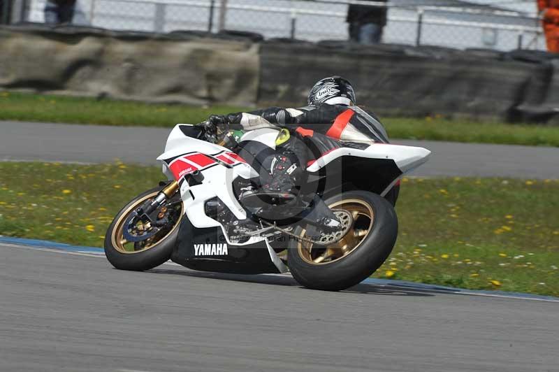 Motorcycle action photographs;donington;donington park leicestershire;donington photographs;event digital images;eventdigitalimages;no limits trackday;peter wileman photography;trackday;trackday digital images;trackday photos