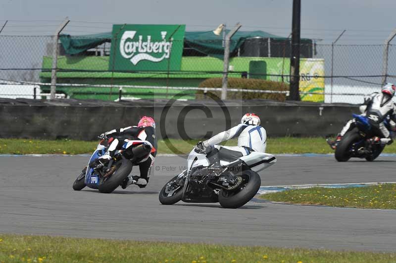 Motorcycle action photographs;donington;donington park leicestershire;donington photographs;event digital images;eventdigitalimages;no limits trackday;peter wileman photography;trackday;trackday digital images;trackday photos