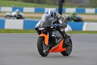 Motorcycle-action-photographs;donington;donington-park-leicestershire;donington-photographs;event-digital-images;eventdigitalimages;no-limits-trackday;peter-wileman-photography;trackday;trackday-digital-images;trackday-photos