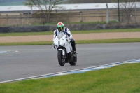 Motorcycle-action-photographs;donington;donington-park-leicestershire;donington-photographs;event-digital-images;eventdigitalimages;no-limits-trackday;peter-wileman-photography;trackday;trackday-digital-images;trackday-photos