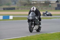 Motorcycle-action-photographs;donington;donington-park-leicestershire;donington-photographs;event-digital-images;eventdigitalimages;no-limits-trackday;peter-wileman-photography;trackday;trackday-digital-images;trackday-photos