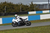 Motorcycle-action-photographs;donington;donington-park-leicestershire;donington-photographs;event-digital-images;eventdigitalimages;no-limits-trackday;peter-wileman-photography;trackday;trackday-digital-images;trackday-photos